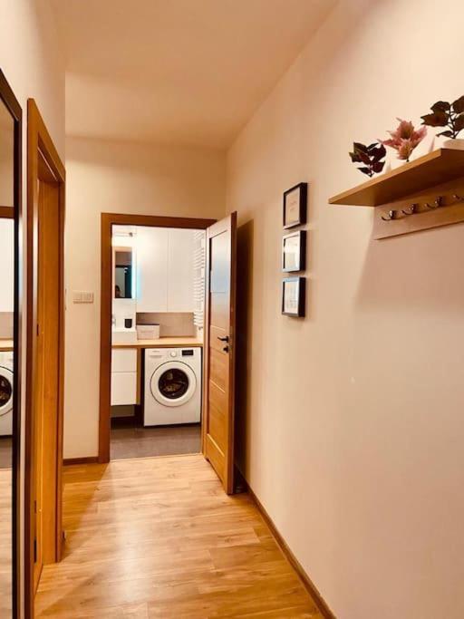 Spacious,Stylish And Comfortable 2 Room Apartment With Million Dollar View ワルシャワ エクステリア 写真