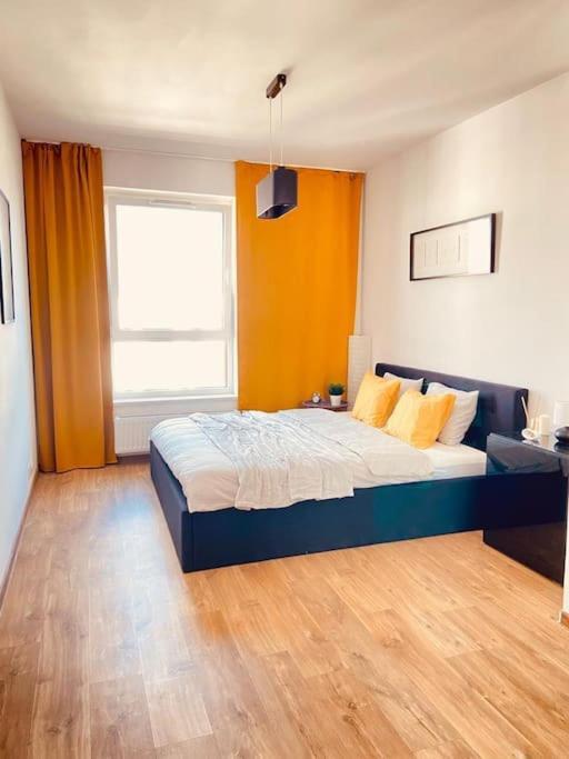 Spacious,Stylish And Comfortable 2 Room Apartment With Million Dollar View ワルシャワ エクステリア 写真